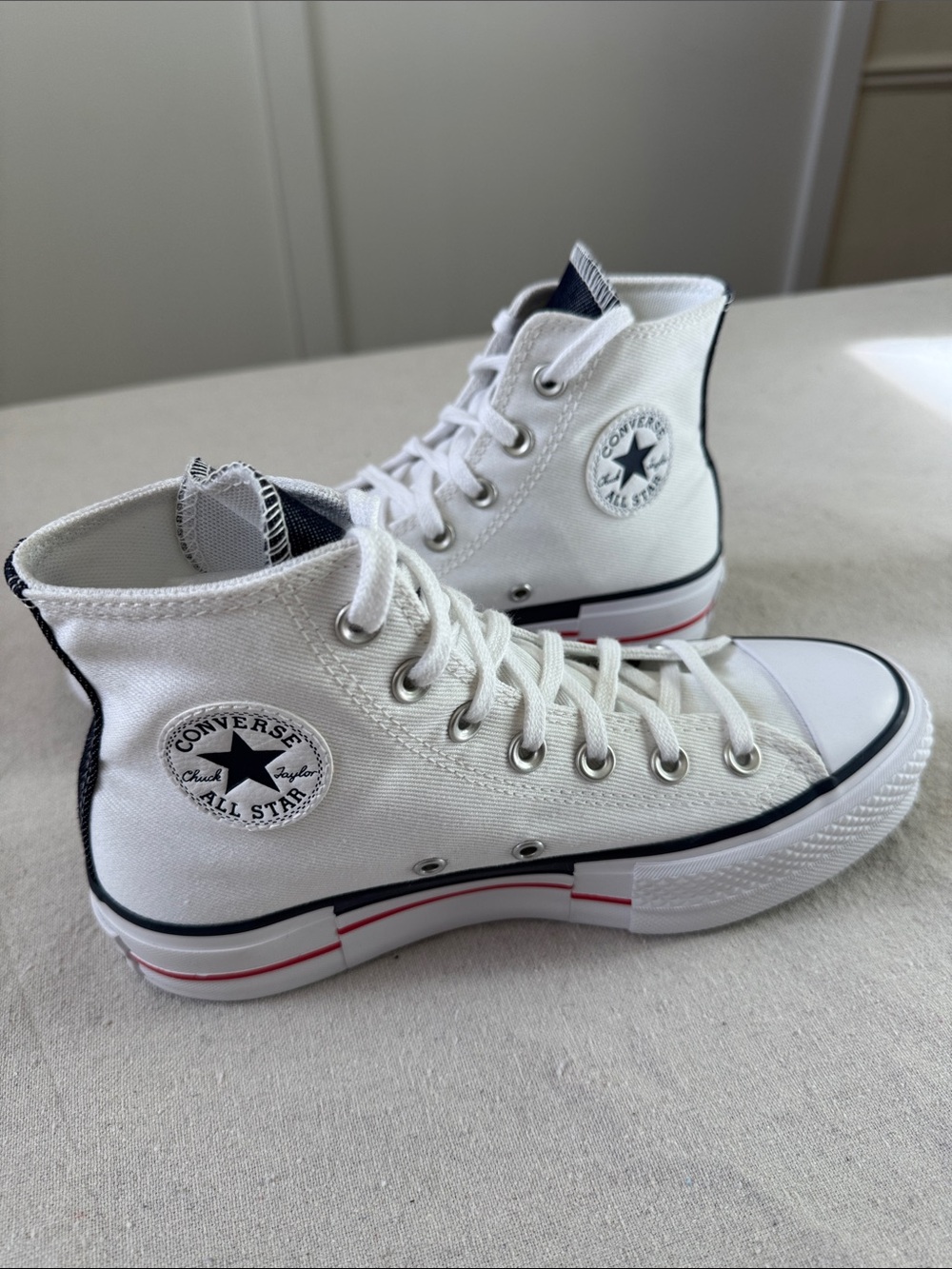 Converse White High Top Lady’s Sneakers with Black Accents